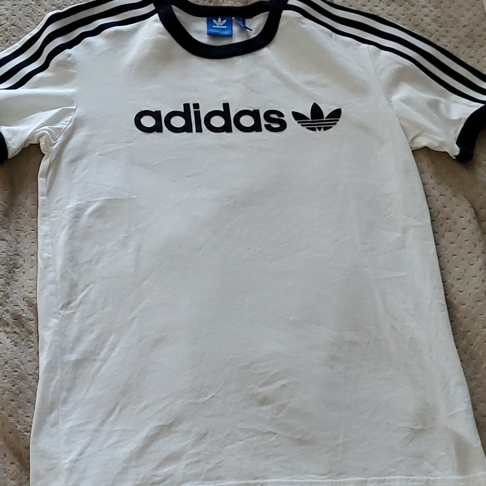 Mens Adidas tshirt size medium